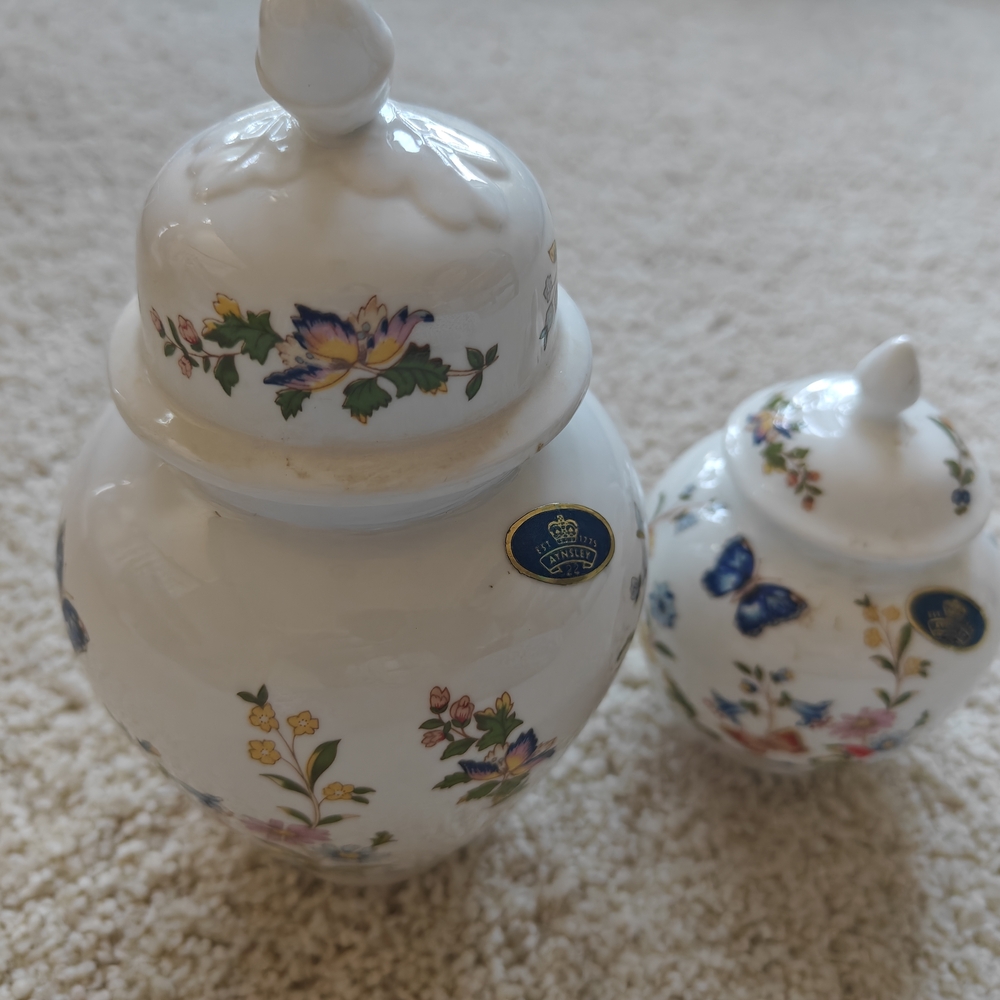 Ansley Cottage Garden Ginger Jar with Lid — Crown Mark